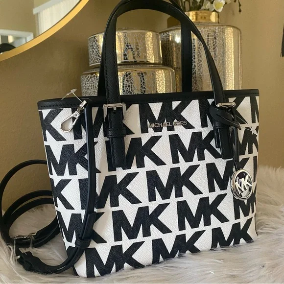 New Michael Kors jet set carryall xs tote convertible crossbody bag - Picture 13 of 13